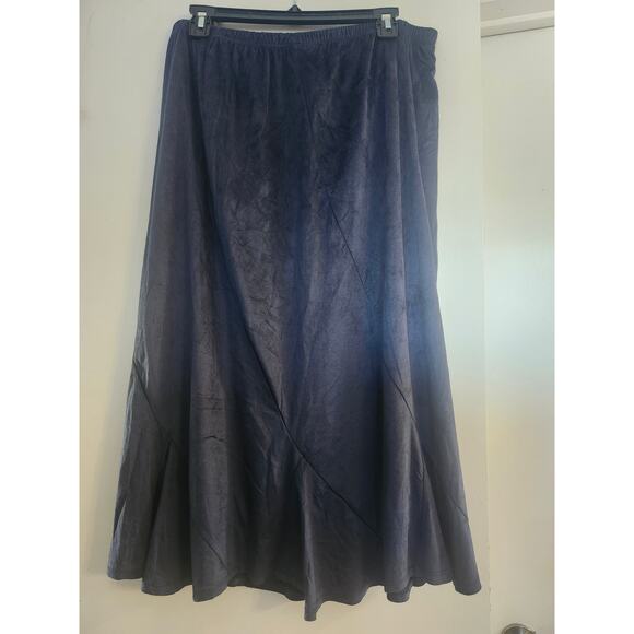 Navy Faux Suede Midi Skirt - XL - New with Tags! - Picture 5 of 7